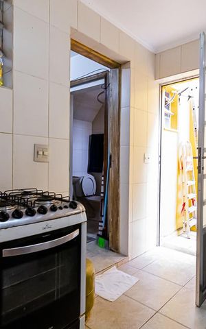 Casa à venda com 225m², 3 quartos e 2 vagas Casa à venda com 225m², 3 quartos e 2 vagasÁrea de Serviço