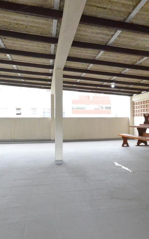 Studio para alugar com 30m², 1 quarto e 1 vaga Studio para alugar com 30m², 1 quarto e 1 vagaÁrea comum - Salão de festas