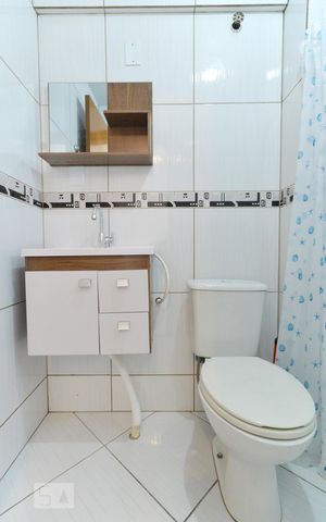 Studio para alugar com 30m², 1 quarto e 1 vaga Studio para alugar com 30m², 1 quarto e 1 vagaBanheiro