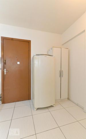 Studio para alugar com 30m², 1 quarto e 1 vaga Studio para alugar com 30m², 1 quarto e 1 vagaCozinha