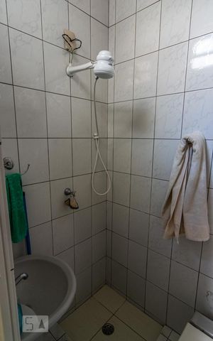 Apartamento à venda com 80m², 3 quartos e sem vagaBanheiro