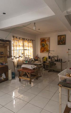 Casa à venda com 260m², 4 quartos e 4 vagasSalão