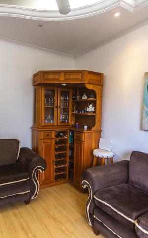 Casa à venda com 260m², 4 quartos e 4 vagasSala de estar
