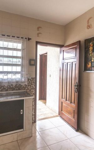 Casa à venda com 260m², 4 quartos e 4 vagasCozinha - casa 2