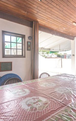 Casa à venda com 260m², 4 quartos e 4 vagasChurrasqueira
