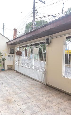 Casa à venda com 260m², 4 quartos e 4 vagasGaragem