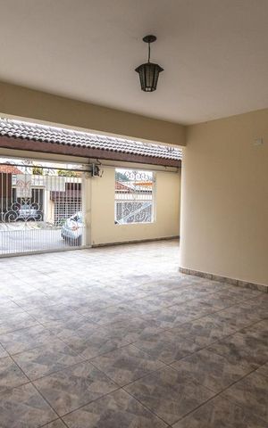 Casa à venda com 260m², 4 quartos e 4 vagasGaragem