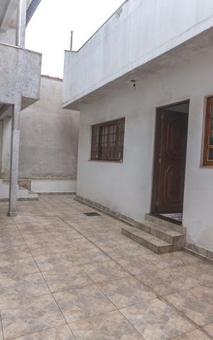Casa à venda com 260m², 4 quartos e 4 vagasQuintal