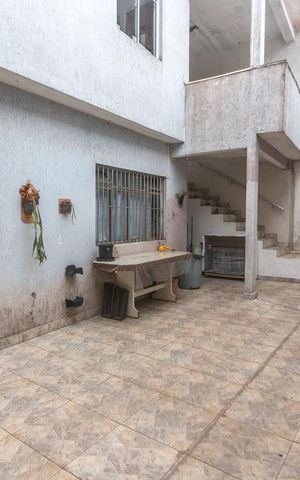 Casa à venda com 260m², 4 quartos e 4 vagasQuintal