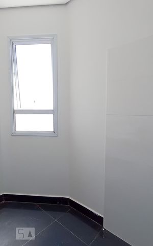 Casa de condomínio à venda com 488m², 4 quartos e 5 vagas Casa de condomínio à venda com 488m², 4 quartos e 5 vagasBanheiro suíte 3