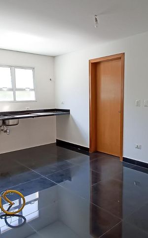 Casa de condomínio à venda com 488m², 4 quartos e 5 vagas Casa de condomínio à venda com 488m², 4 quartos e 5 vagasCozinha