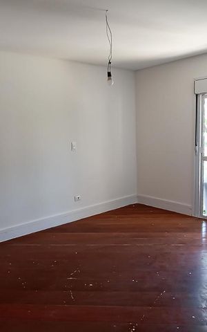 Casa de condomínio à venda com 488m², 4 quartos e 5 vagas Casa de condomínio à venda com 488m², 4 quartos e 5 vagasSuíte 2