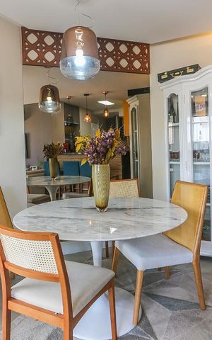 Apartamento à venda com 130m², 2 quartos e 3 vagas Apartamento à venda com 130m², 2 quartos e 3 vagasSala de Estar