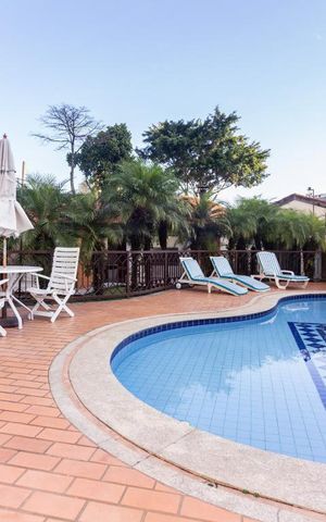 Apartamento à venda com 130m², 2 quartos e 3 vagas Apartamento à venda com 130m², 2 quartos e 3 vagasArea Comum Piscina Infantil