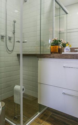 Apartamento à venda com 130m², 2 quartos e 3 vagas Apartamento à venda com 130m², 2 quartos e 3 vagasBanheiro Suite 2