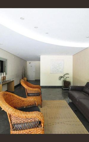 Apartamento à venda com 130m², 2 quartos e 3 vagas Apartamento à venda com 130m², 2 quartos e 3 vagasArea Comum Hall de Entrada
