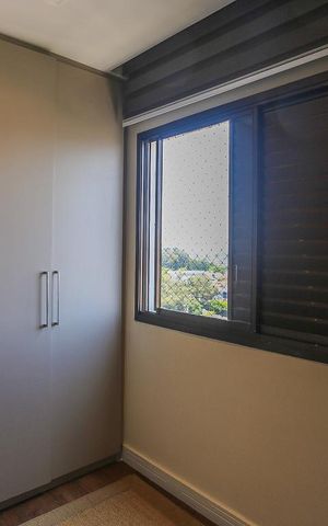Apartamento à venda com 130m², 2 quartos e 3 vagas Apartamento à venda com 130m², 2 quartos e 3 vagasCloset Suite 1