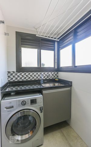 Apartamento à venda com 130m², 2 quartos e 3 vagas Apartamento à venda com 130m², 2 quartos e 3 vagasArea de Serviço
