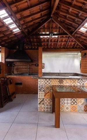 Apartamento à venda com 130m², 2 quartos e 3 vagas Apartamento à venda com 130m², 2 quartos e 3 vagasArea Comum Churrasqueira