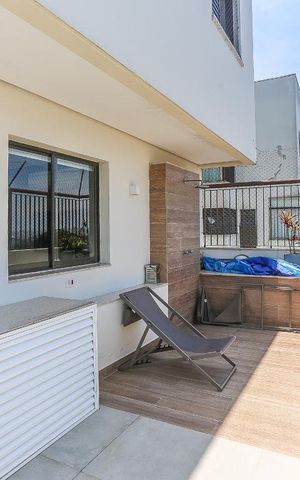 Apartamento à venda com 130m², 2 quartos e 3 vagas Apartamento à venda com 130m², 2 quartos e 3 vagasVaranda Gourmet
