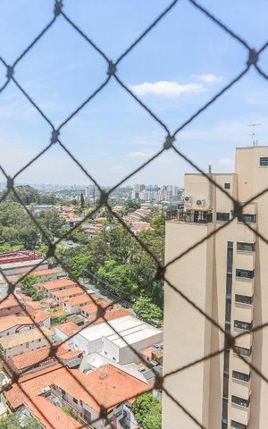 Apartamento à venda com 130m², 2 quartos e 3 vagas Apartamento à venda com 130m², 2 quartos e 3 vagasVaranda Suite 1 Vista