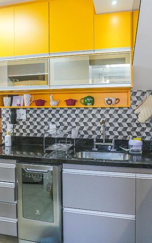 Apartamento à venda com 130m², 2 quartos e 3 vagas Apartamento à venda com 130m², 2 quartos e 3 vagasCozinha