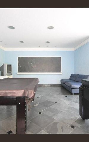 Apartamento à venda com 130m², 2 quartos e 3 vagas Apartamento à venda com 130m², 2 quartos e 3 vagasArea Comum Salao de Jogos