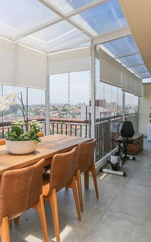 Apartamento à venda com 130m², 2 quartos e 3 vagas Apartamento à venda com 130m², 2 quartos e 3 vagasVaranda Gourmet