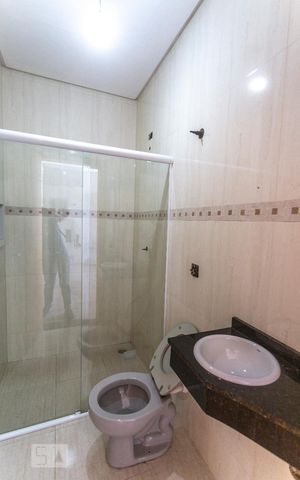 Casa para alugar com 580m², 7 quartos e sem vagaBanheiro de serviço