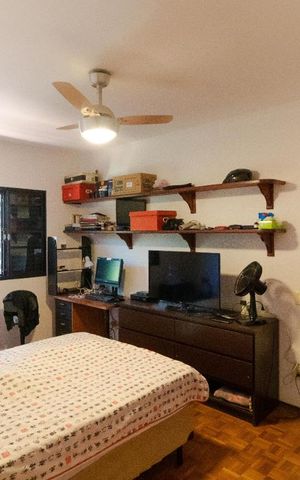 Casa à venda com 170m², 3 quartos e 3 vagas Casa à venda com 170m², 3 quartos e 3 vagasSuíte