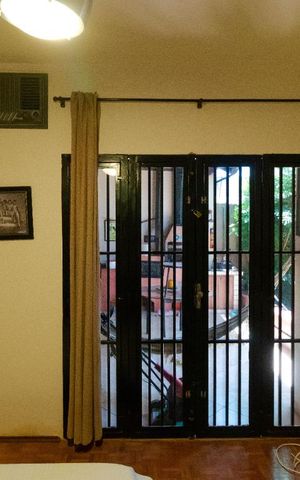 Casa à venda com 170m², 3 quartos e 3 vagas Casa à venda com 170m², 3 quartos e 3 vagasQuarto 01