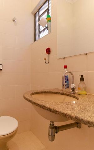 Casa à venda com 170m², 3 quartos e 3 vagas Casa à venda com 170m², 3 quartos e 3 vagasLavabo 01