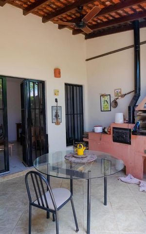 Casa à venda com 170m², 3 quartos e 3 vagas Casa à venda com 170m², 3 quartos e 3 vagasÁrea Gourmet