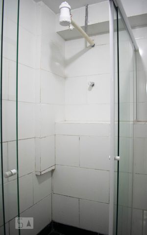 Casa para alugar com 288m², 6 quartos e 2 vagasBanheiro