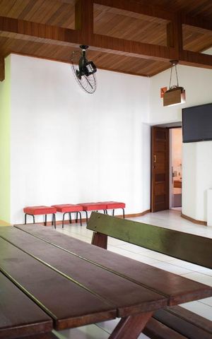 Casa para alugar com 288m², 6 quartos e 2 vagasCopa