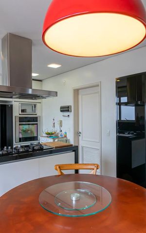 Apartamento à venda com 265m², 3 quartos e 5 vagas Apartamento à venda com 265m², 3 quartos e 5 vagasCopa