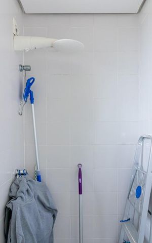 Apartamento à venda com 265m², 3 quartos e 5 vagas Apartamento à venda com 265m², 3 quartos e 5 vagasBanheiro de Serviço