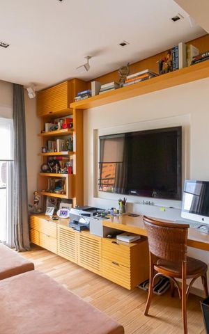 Apartamento à venda com 265m², 3 quartos e 5 vagas Apartamento à venda com 265m², 3 quartos e 5 vagasSala de Tv