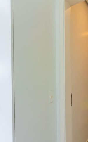 Apartamento à venda com 265m², 3 quartos e 5 vagas Apartamento à venda com 265m², 3 quartos e 5 vagasCorredor da Entrada de Serviço