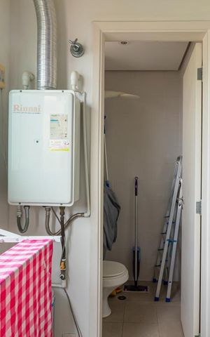 Apartamento à venda com 265m², 3 quartos e 5 vagas Apartamento à venda com 265m², 3 quartos e 5 vagasÁrea de Serviço