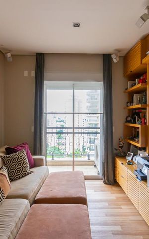 Apartamento à venda com 265m², 3 quartos e 5 vagas Apartamento à venda com 265m², 3 quartos e 5 vagasSala de Tv
