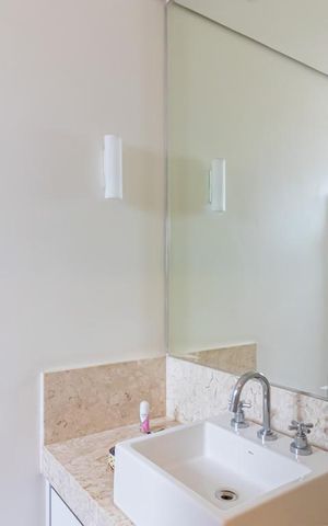 Apartamento à venda com 265m², 3 quartos e 5 vagas Apartamento à venda com 265m², 3 quartos e 5 vagasBanheiro da Suíte 1