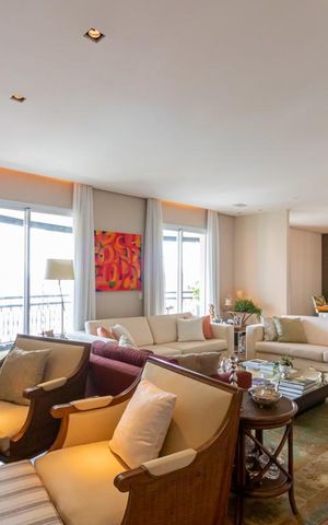 Apartamento à venda com 265m², 3 quartos e 5 vagas Apartamento à venda com 265m², 3 quartos e 5 vagasSala de Estar
