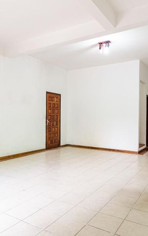 Casa à venda com 280m², 3 quartos e 2 vagas Casa à venda com 280m², 3 quartos e 2 vagasSalão de Festas 2