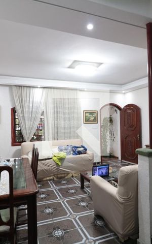 Casa à venda com 182m², 3 quartos e 2 vagasSala