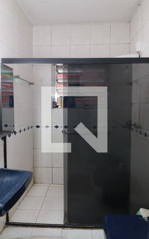 Casa à venda com 182m², 3 quartos e 2 vagasBanheiro Social