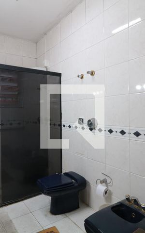Casa à venda com 182m², 3 quartos e 2 vagasBanheiro Social