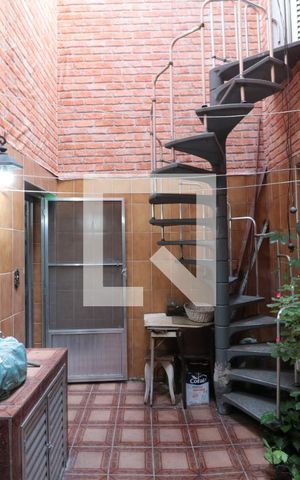 Casa à venda com 182m², 3 quartos e 2 vagasQuintal