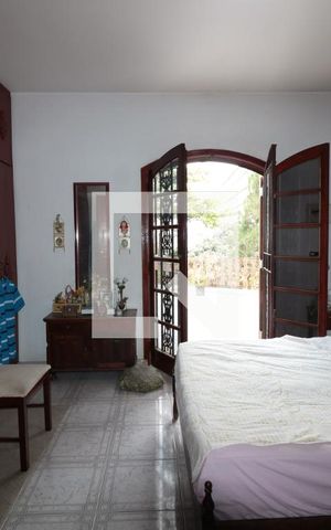 Casa à venda com 182m², 3 quartos e 2 vagasQuarto 2