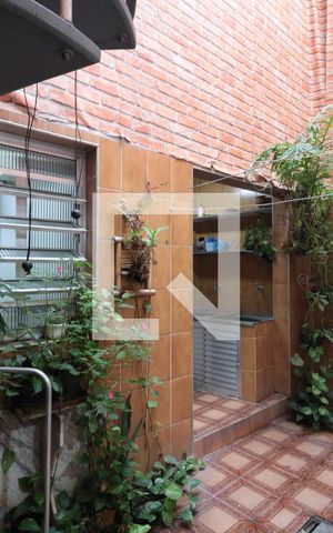 Casa à venda com 182m², 3 quartos e 2 vagasQuintal